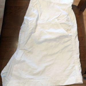 Old Navy Maternity Shorts